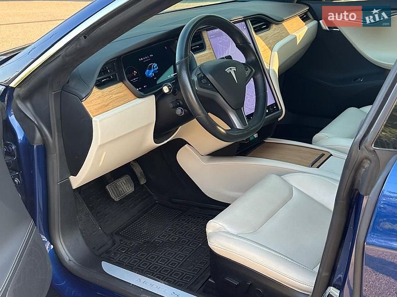 Лифтбек Tesla Model S 2019 в Харькове фото 8 Лифтбек Tesla Model S 2019 в Харькове