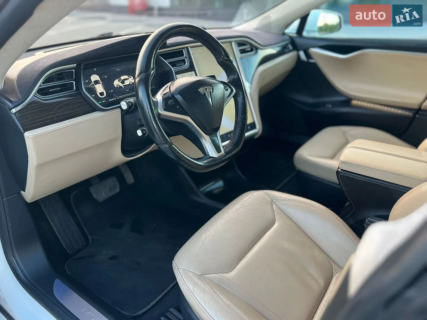 2015 Tesla Model S - мініатюра 21