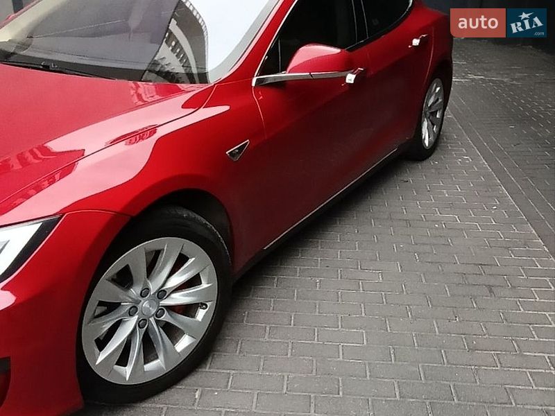 Лифтбек Tesla Model S 2013 в Львове фото 14 Лифтбек Tesla Model S 2013 в Львове