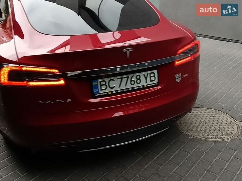 Лифтбек Tesla Model S 2013 в Львове фото 17 Лифтбек Tesla Model S 2013 в Львове
