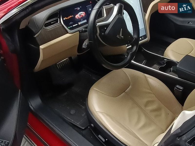 Лифтбек Tesla Model S 2013 в Львове фото 23 Лифтбек Tesla Model S 2013 в Львове