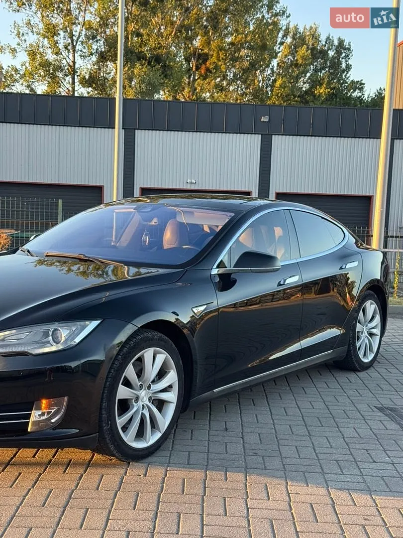 2014 Tesla Model S - мініатюра 2