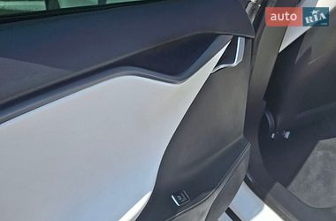 Лифтбек Tesla Model S 2020 в Ровно