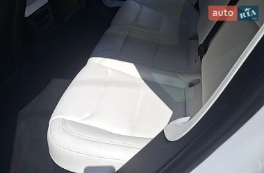 Лифтбек Tesla Model S 2020 в Ровно