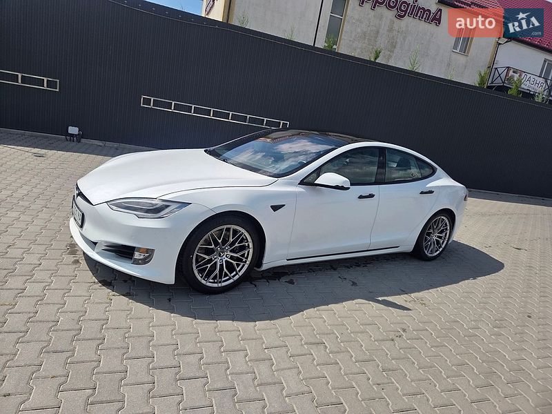 Лифтбек Tesla Model S 2020 в Каменец-Подольском фото 2 Лифтбек Tesla Model S 2020 в Каменец-Подольском