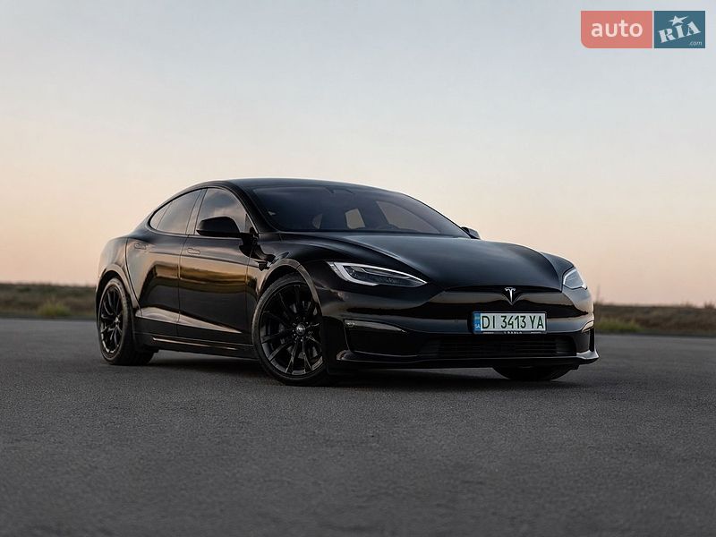 Лифтбек Tesla Model S 2022 в Львове