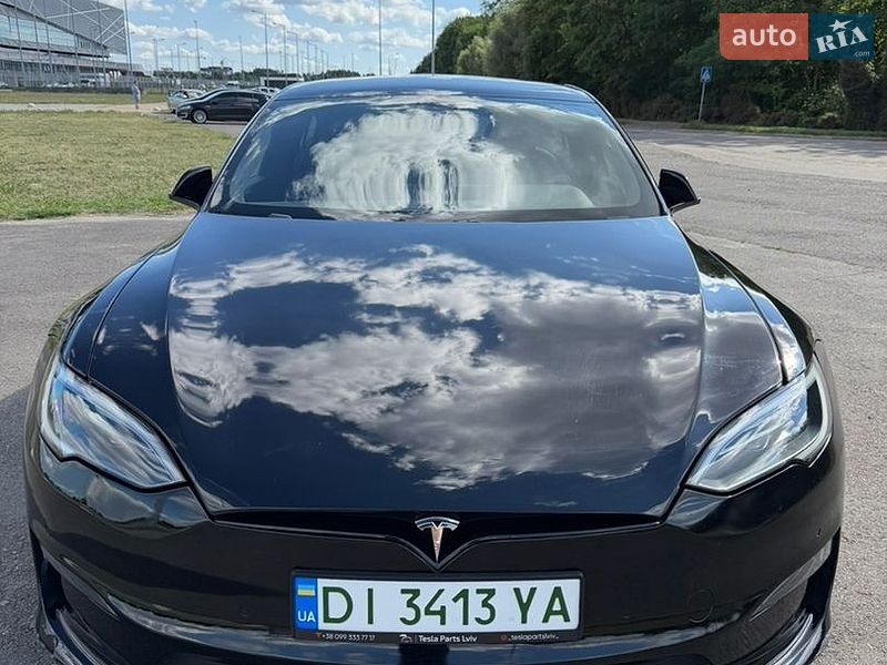 Лифтбек Tesla Model S 2022 в Львове