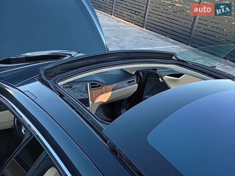 Лифтбек Tesla Model S 2014 в Львове фото 7 Лифтбек Tesla Model S 2014 в Львове