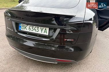 Ліфтбек Tesla Model S 2016 в Рівному