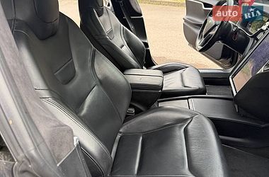 Ліфтбек Tesla Model S 2016 в Рівному