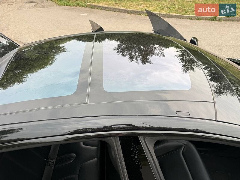 Ліфтбек Tesla Model S 2016 в Рівному