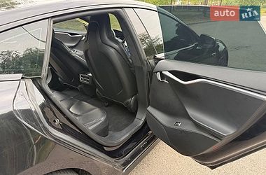 Ліфтбек Tesla Model S 2016 в Рівному