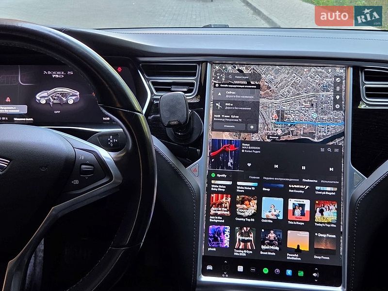 Лифтбек Tesla Model S 2018 в Виннице
