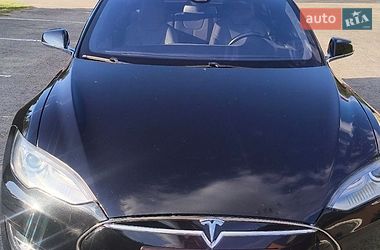 Ліфтбек Tesla Model S 2016 в Івано-Франківську