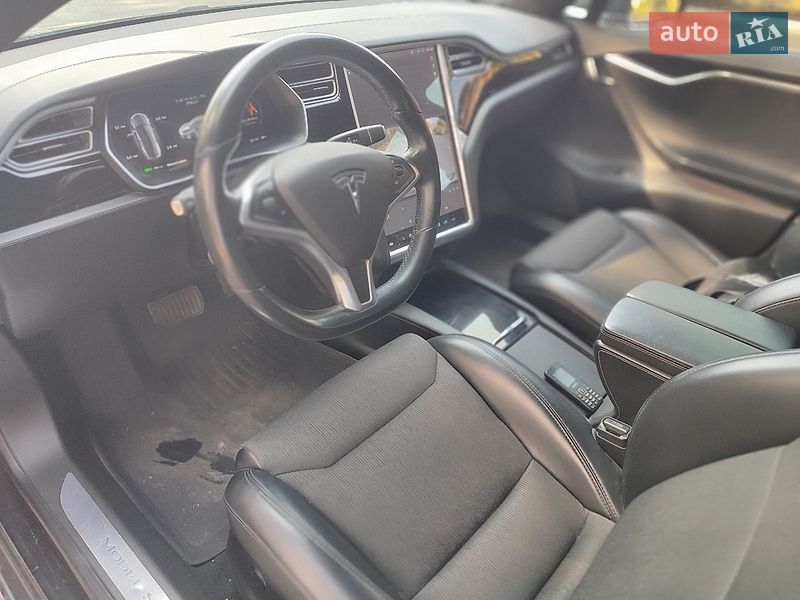 Ліфтбек Tesla Model S 2018 в Києві