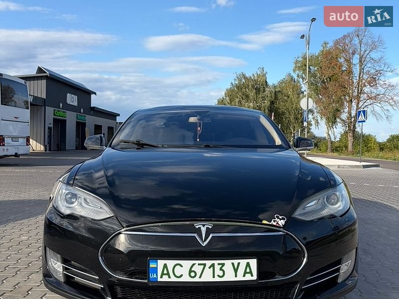 Лифтбек Tesla Model S 2013 в Владимире фото Лифтбек Tesla Model S 2013 в Владимире