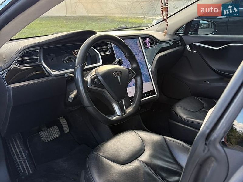 Лифтбек Tesla Model S 2013 в Владимире фото 8 Лифтбек Tesla Model S 2013 в Владимире