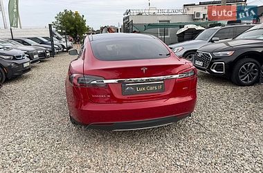 Лифтбек Tesla Model S 2016 в Ивано-Франковске