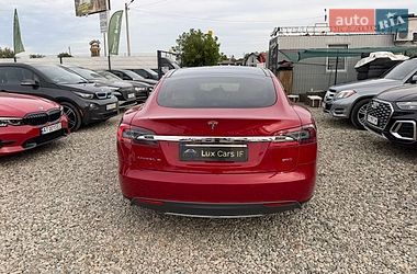Ліфтбек Tesla Model S 2016 в Івано-Франківську