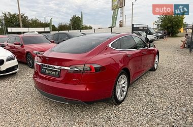 Лифтбек Tesla Model S 2016 в Ивано-Франковске