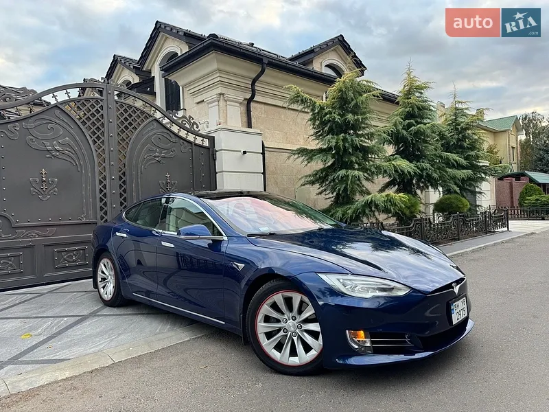 Tesla Model S 2017