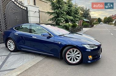 Ліфтбек Tesla Model S 2017 в Одесі