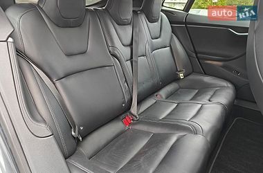Ліфтбек Tesla Model S 2018 в Львові