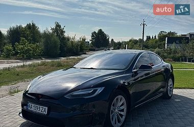 Лифтбек Tesla Model S 2014 в Белой Церкви