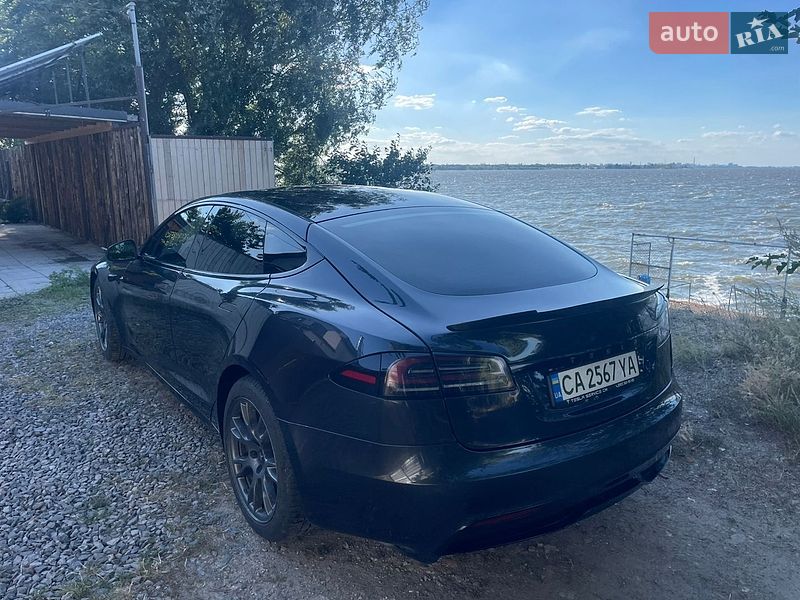 Лифтбек Tesla Model S 2024 в Черкассах