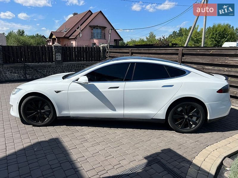 Ліфтбек Tesla Model S 2014 в Житомирі фото 6 Ліфтбек Tesla Model S 2014 в Житомирі