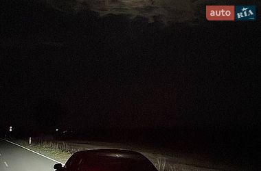 Лифтбек Tesla Model S 2016 в Луцке