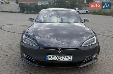 Лифтбек Tesla Model S 2018 в Первомайске