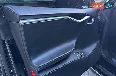 Лифтбек Tesla Model S 2014 в Новояворовске