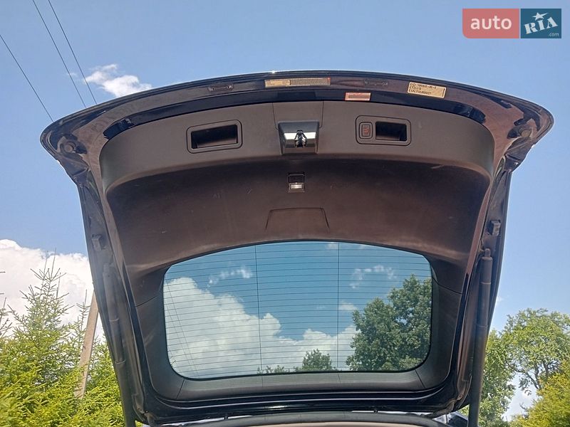 Ліфтбек Tesla Model S 2013 в Шепетівці фото 25 Ліфтбек Tesla Model S 2013 в Шепетівці