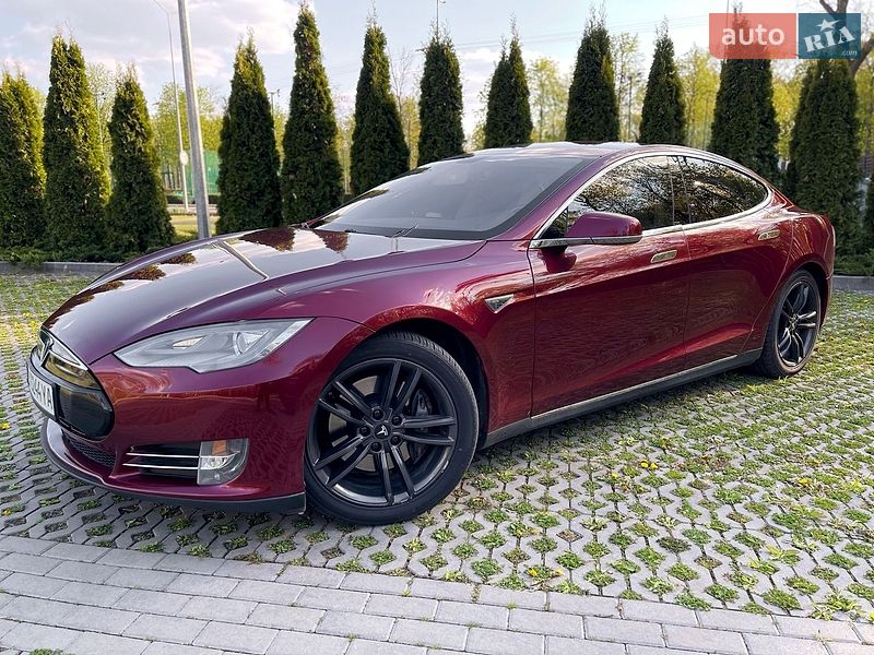 Ліфтбек Tesla Model S 2012 в Харкові