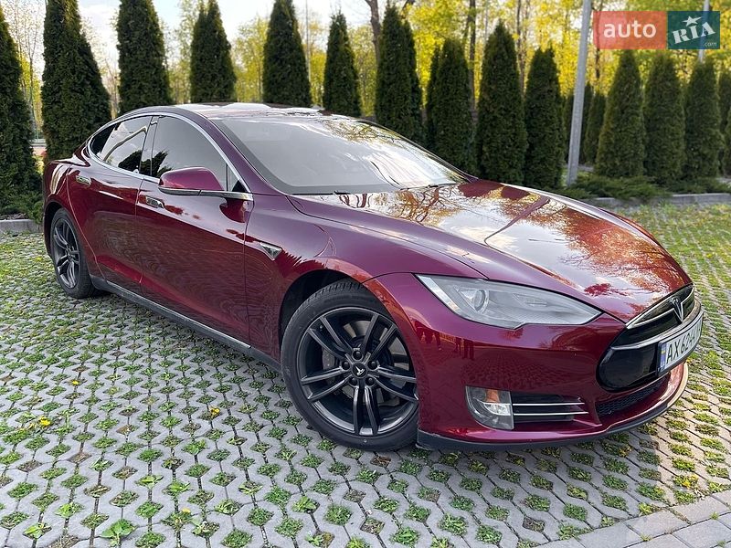 Ліфтбек Tesla Model S 2012 в Харкові