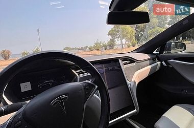 Ліфтбек Tesla Model S 2015 в Черкасах