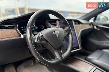 Лифтбек Tesla Model S 2018 в Львове