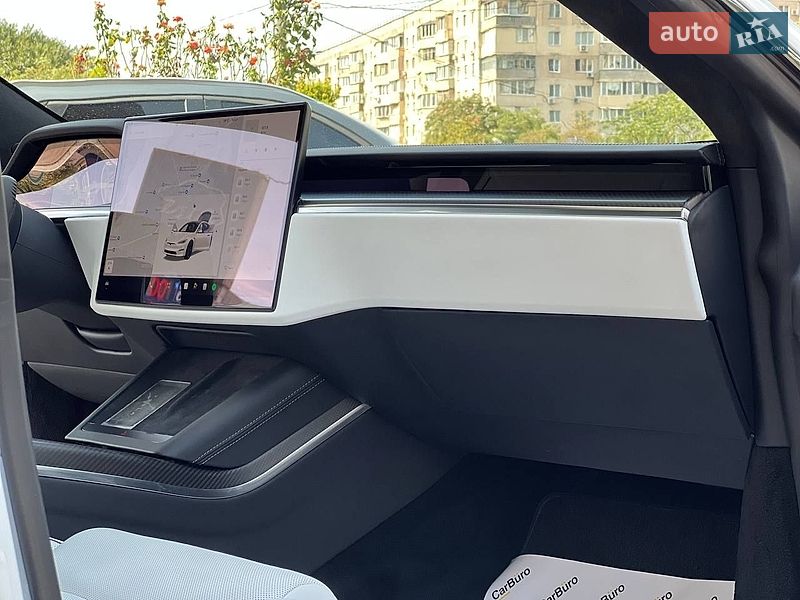 Ліфтбек Tesla Model S 2021 в Одесі фото 36 Ліфтбек Tesla Model S 2021 в Одесі