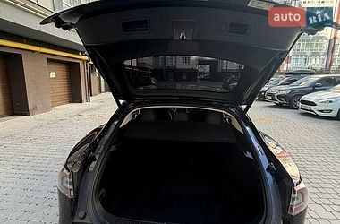 Лифтбек Tesla Model S 2015 в Ивано-Франковске