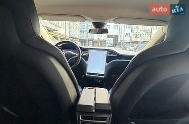 Лифтбек Tesla Model S 2015 в Ивано-Франковске
