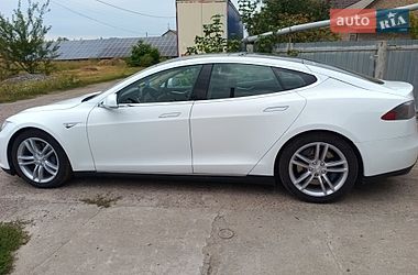 Лифтбек Tesla Model S 2013 в Сквире
