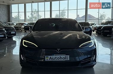 Лифтбек Tesla Model S 2019 в Одессе