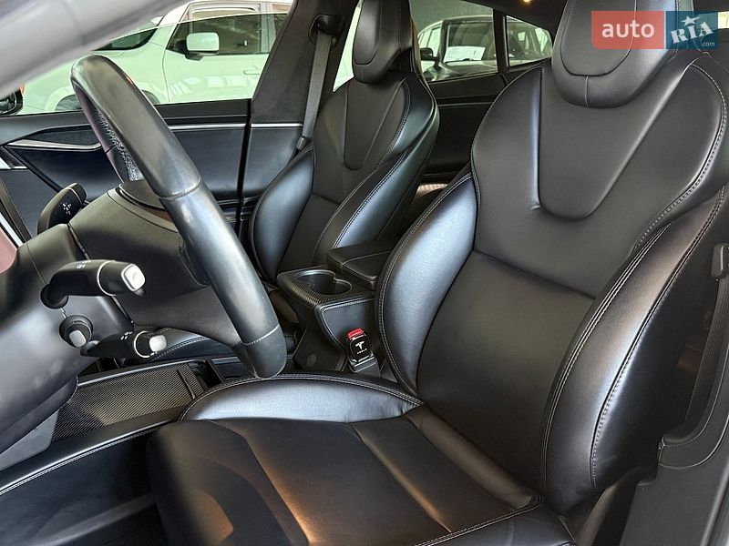 Лифтбек Tesla Model S 2019 в Одессе