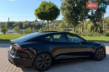 Лифтбек Tesla Model S 2023 в Умани
