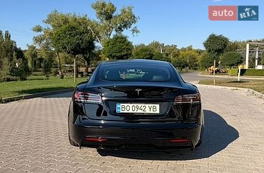 Лифтбек Tesla Model S 2023 в Умани