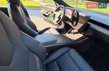 Лифтбек Tesla Model S 2023 в Умани
