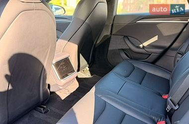 Лифтбек Tesla Model S 2023 в Умани