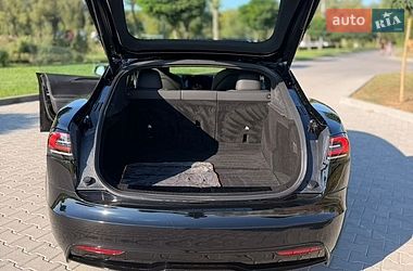 Лифтбек Tesla Model S 2023 в Умани