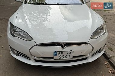 Ліфтбек Tesla Model S 2014 в Запоріжжі